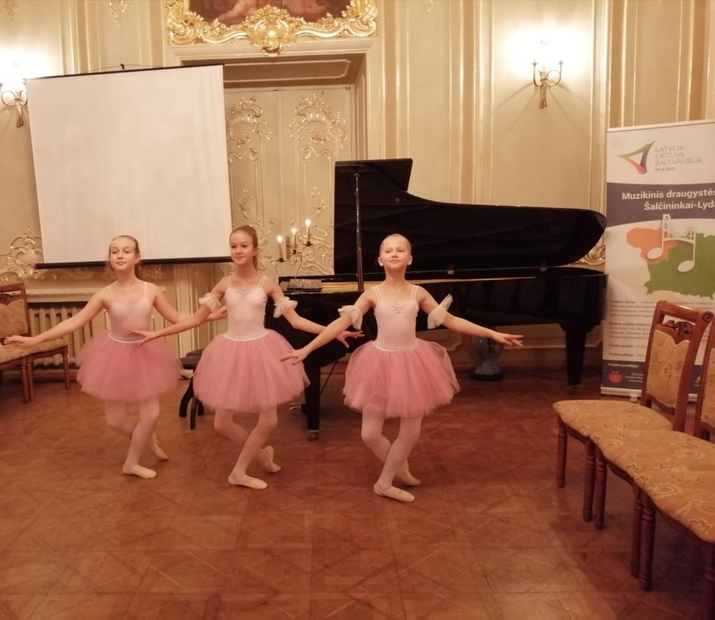 „SENOVINĖ  MUZIKA IR ISTORINIS  ŠOKIS’’  (BAROKO EPOCHA)